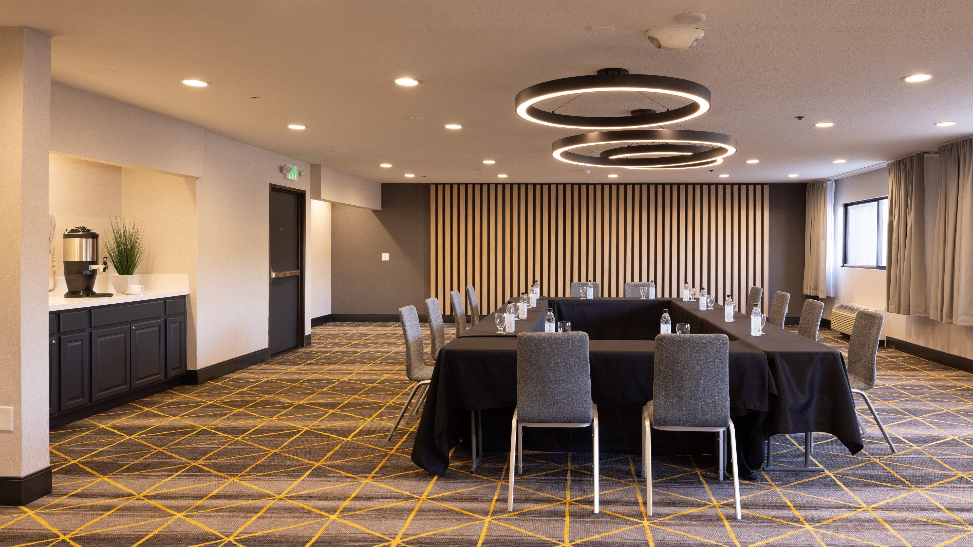 Holiday Inn Santa Ana-Orange County Airport By Ihg Exterior photo